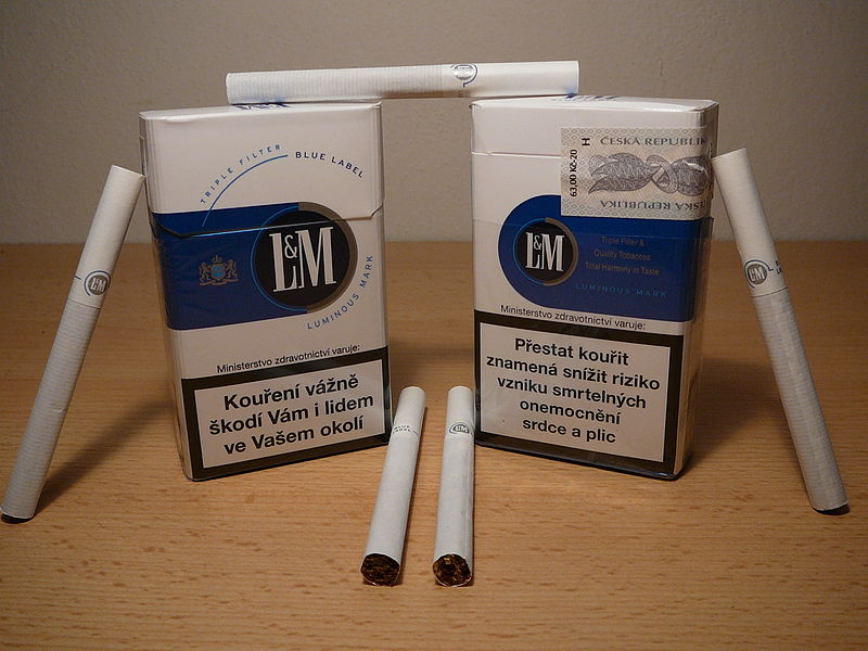 L&M Blue Label Cigarettes 10 cartons - Click Image to Close